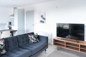 Newly Refurbished 2 bed with Fantastic View